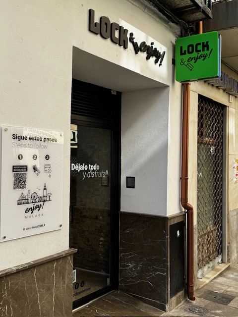 La cadena LOCK & enjoy! instala sus consignas inteligentes en el centro de Málaga, tras su éxito en María Zambrano